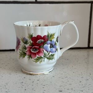 Royal Albert March Anemone Flower of the Month Teacup England